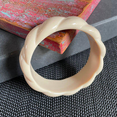 Cream Acrylic Twist 7/8" Wide Bangle Bracelet