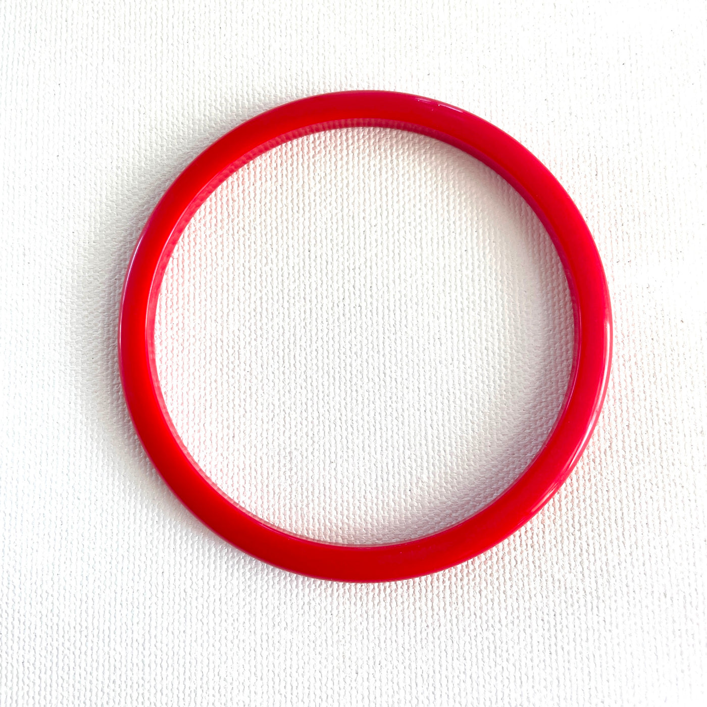 2.5/8" D Acrylic Thin Red Bangle Bracelet 2/8 inch Wide Vintage