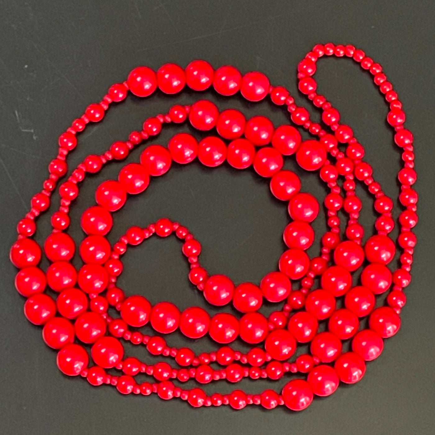 46" Acrylic Bright Red Bead Pattern Sizes Necklace