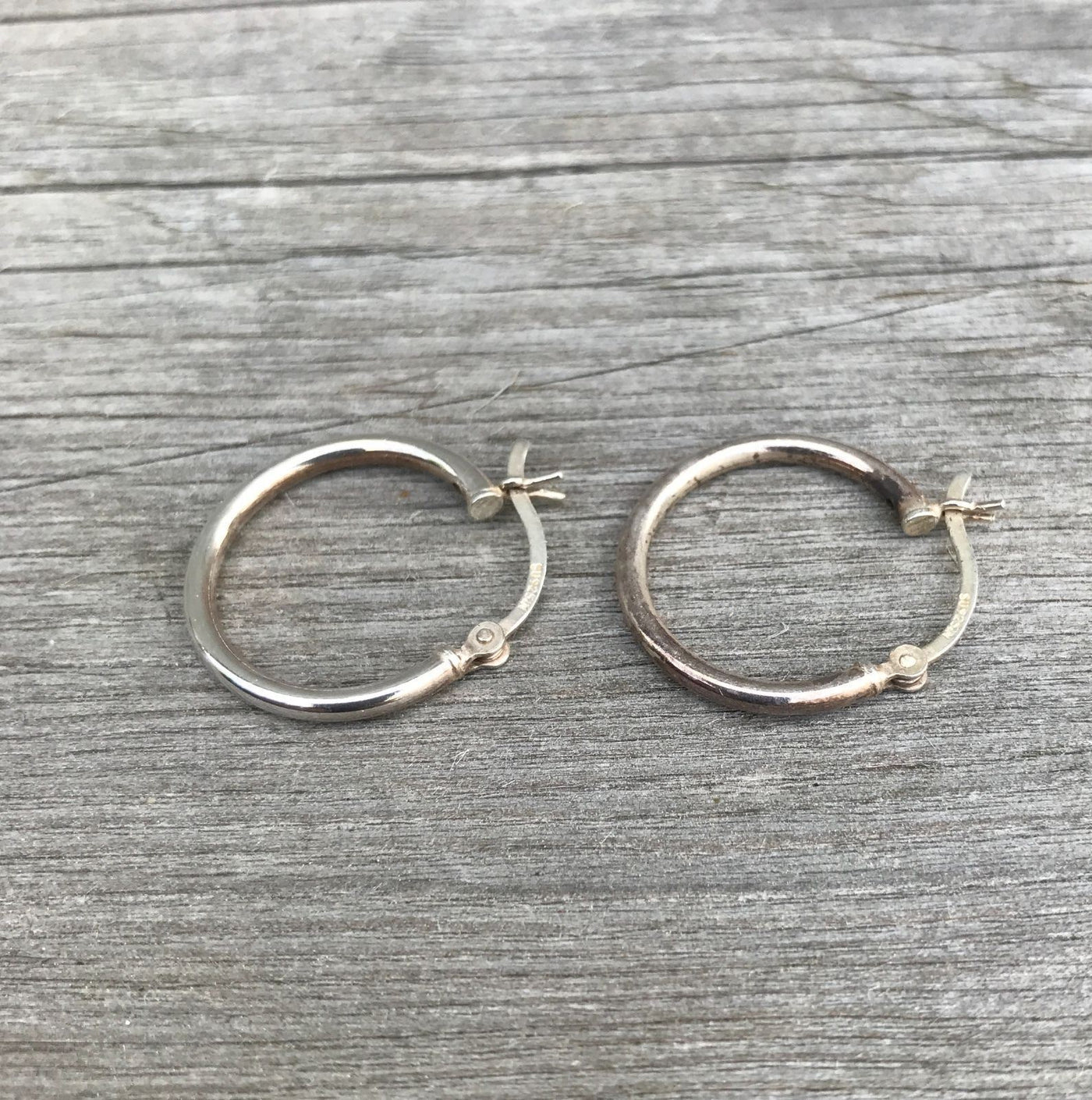 Vintage 3/4" Silver 925 Hollow Hoop Pierced Earrings