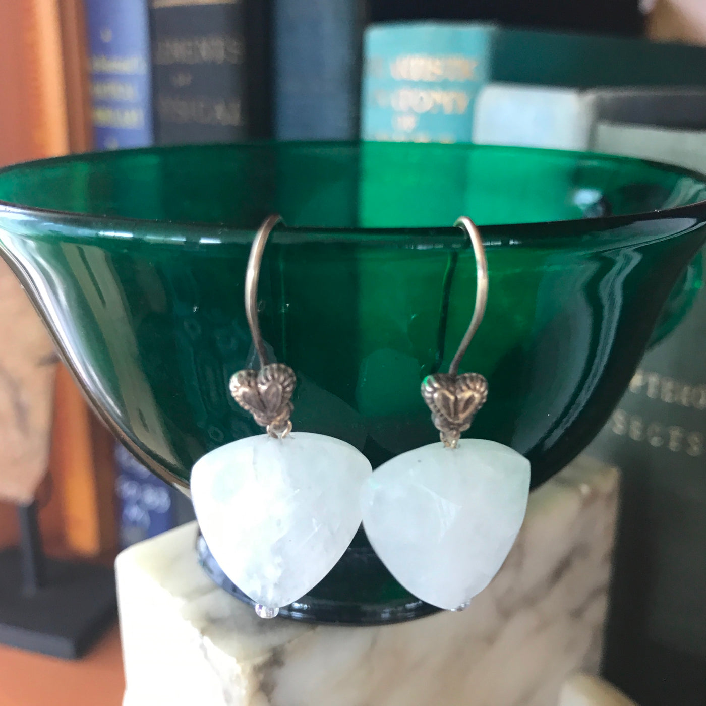 3/4" Vintage Triangular Shape White Quartz & Brass Pierced Earrings Natural Mineral