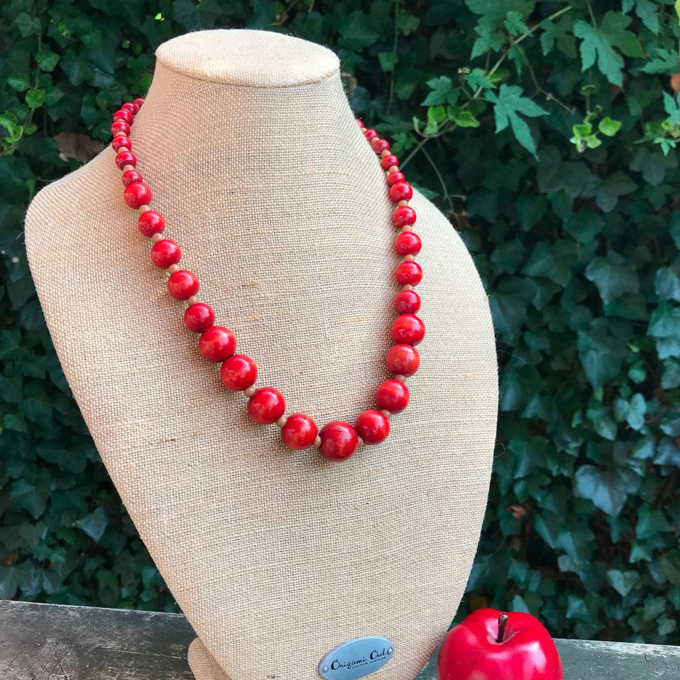 24" Hand Crafted Ascending Rock a Billy Wood Red & Natural Bead Necklace Silver Clasp