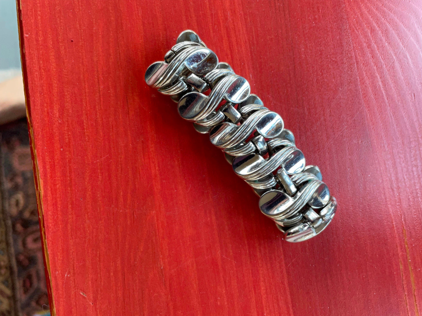 7" Vintage Silver Metal Trifari Heavy Diagonal S Link 1" Wide Bracelet