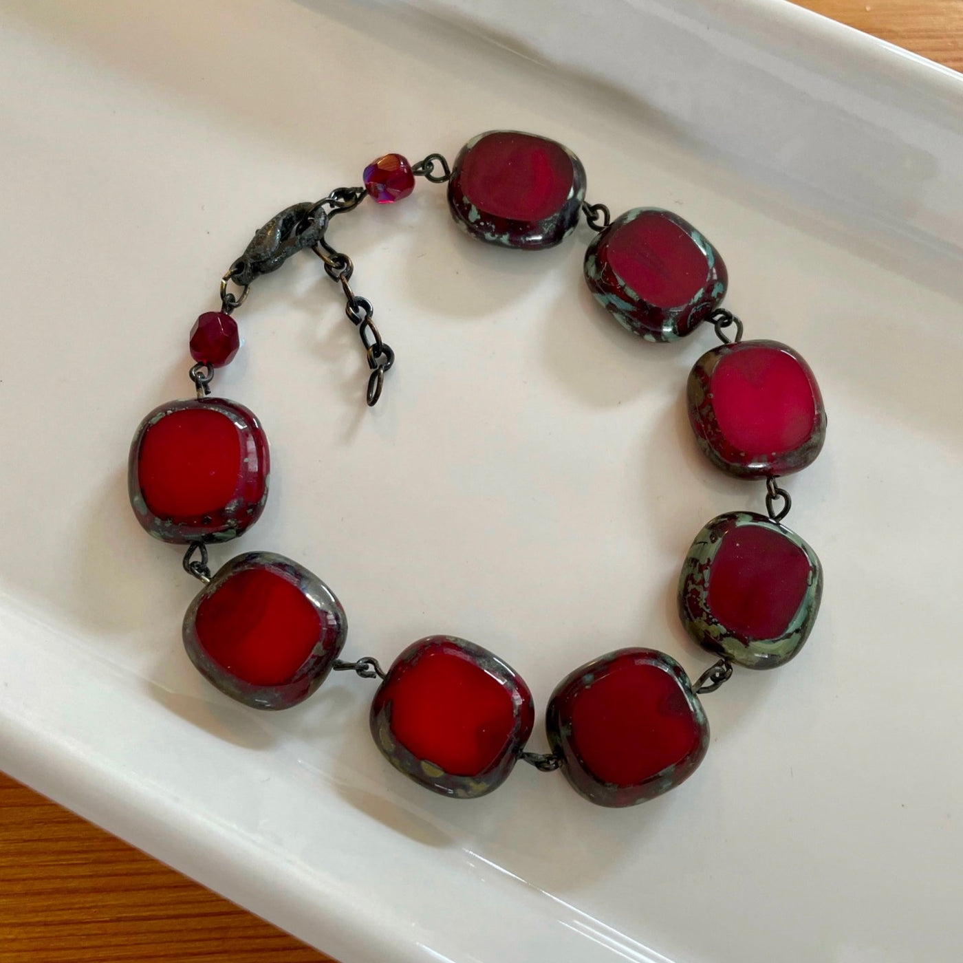 8" Vintage Flat Cut Oval Glass Red Beads Black Chain Bracelet w 1" Extension