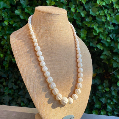 30" Vintage Mid Century White Fluted Graduated Bead Necklace