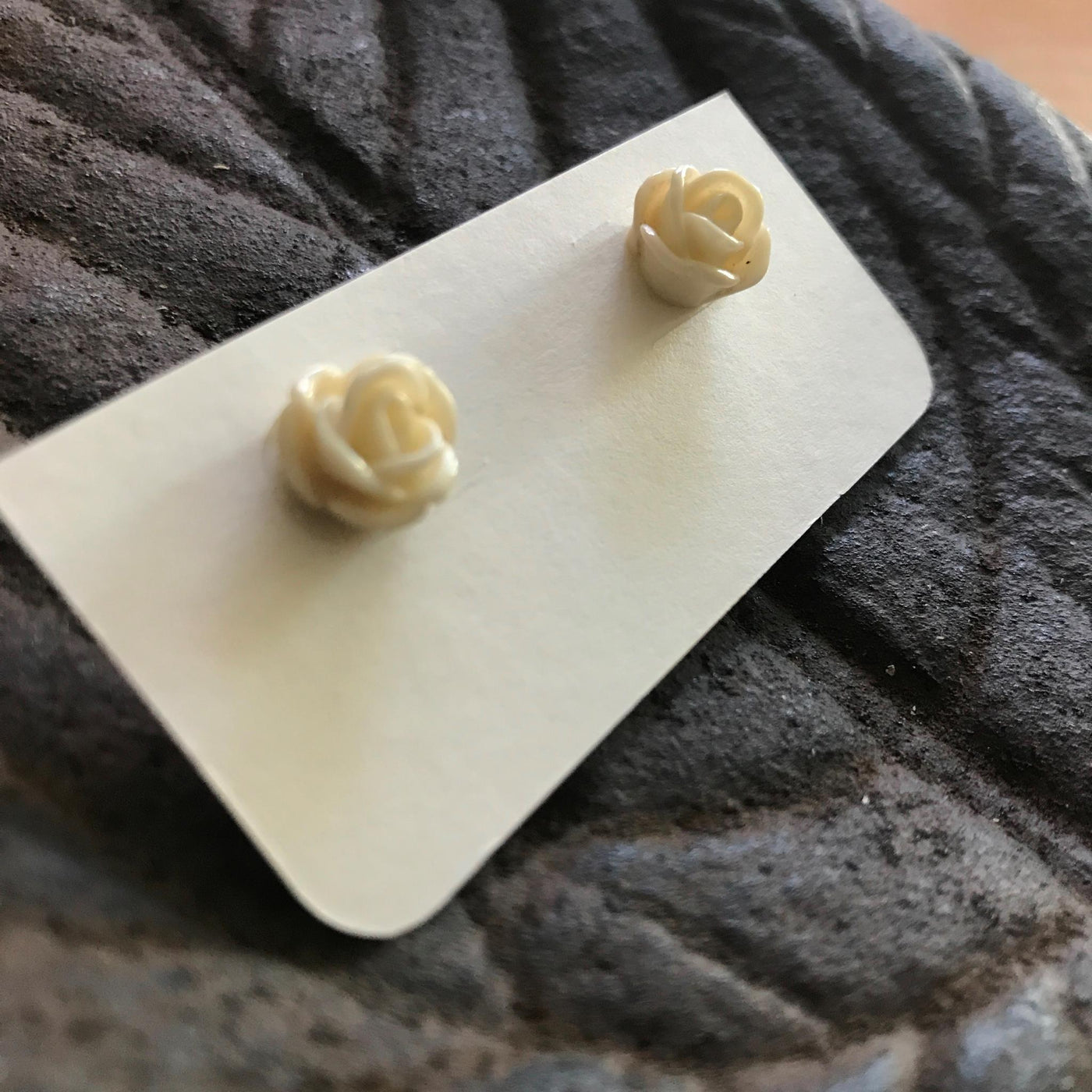 3/8" Modern Made Ivory White Solitary Rose Thermoplastic Stud Earrings