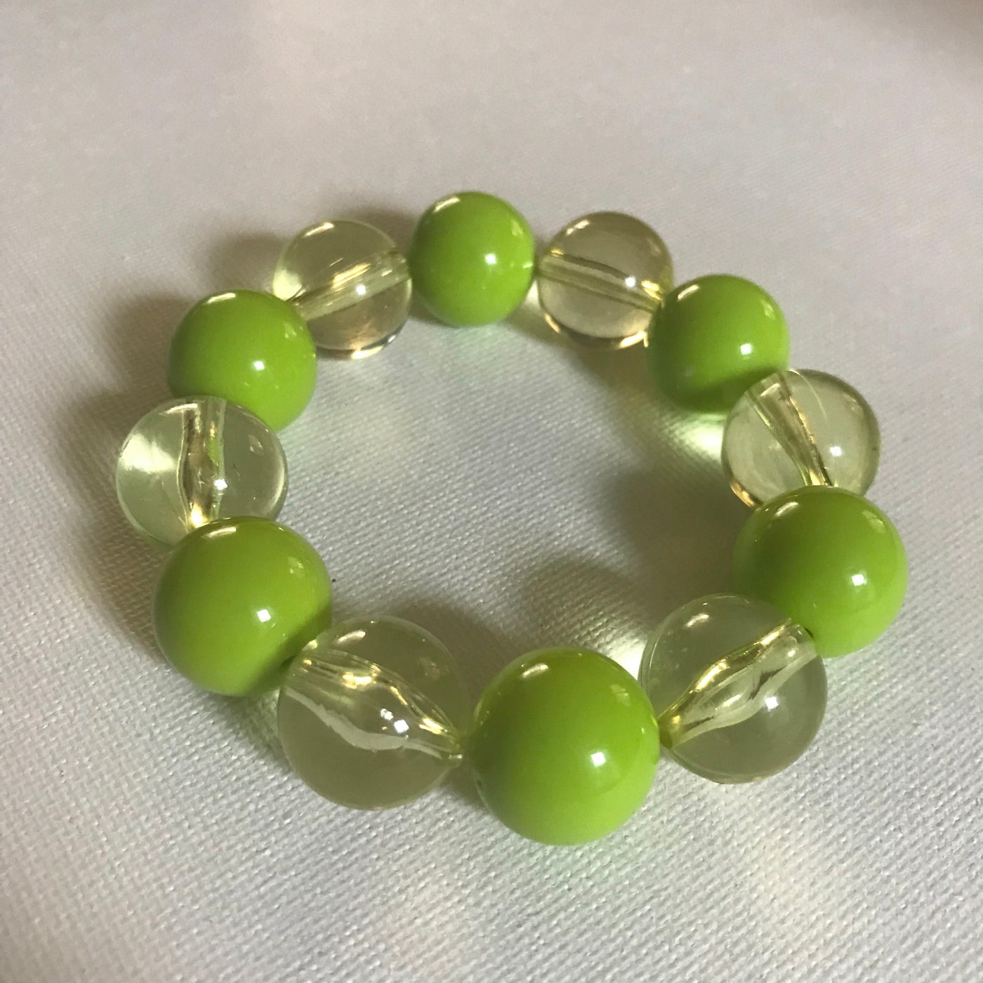 Lime Green Acrylic & Clear Lucite Stretch Bead Bracelet Retro Style