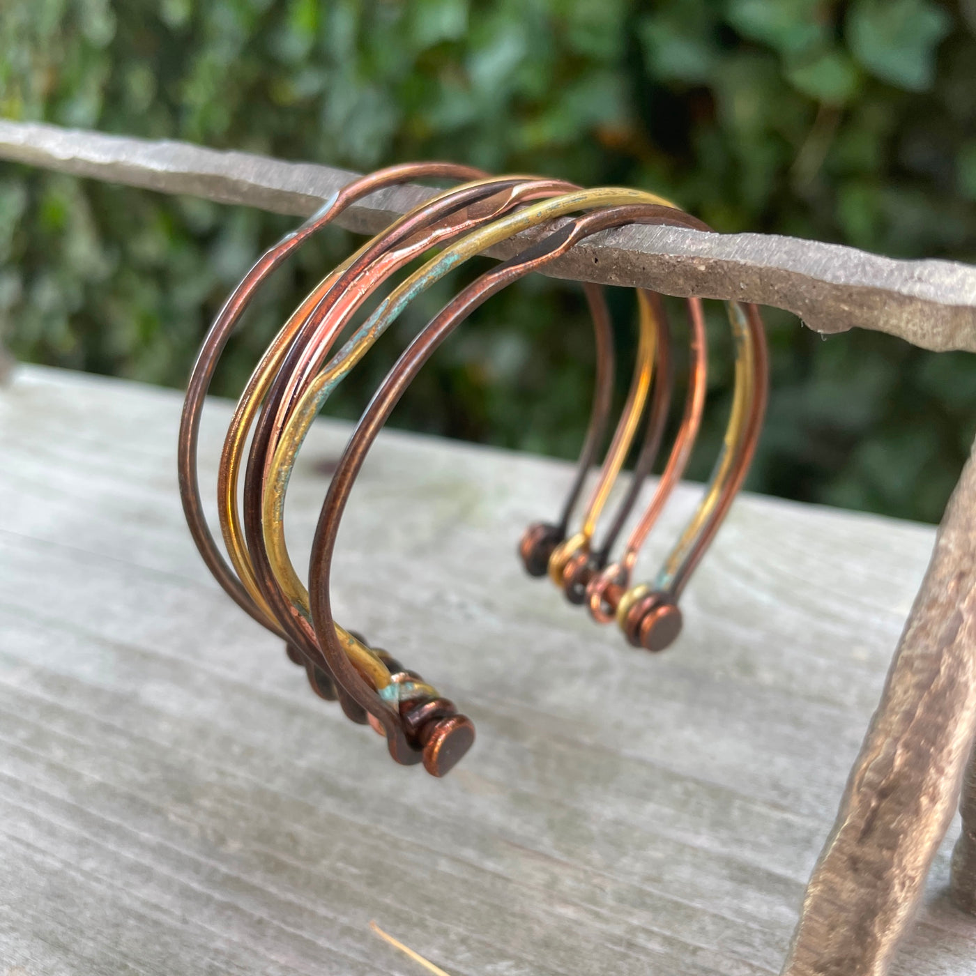 Vintage 2.5" Diameter Tri metal Copper & Silver 6 Ring Cuff Bracelet